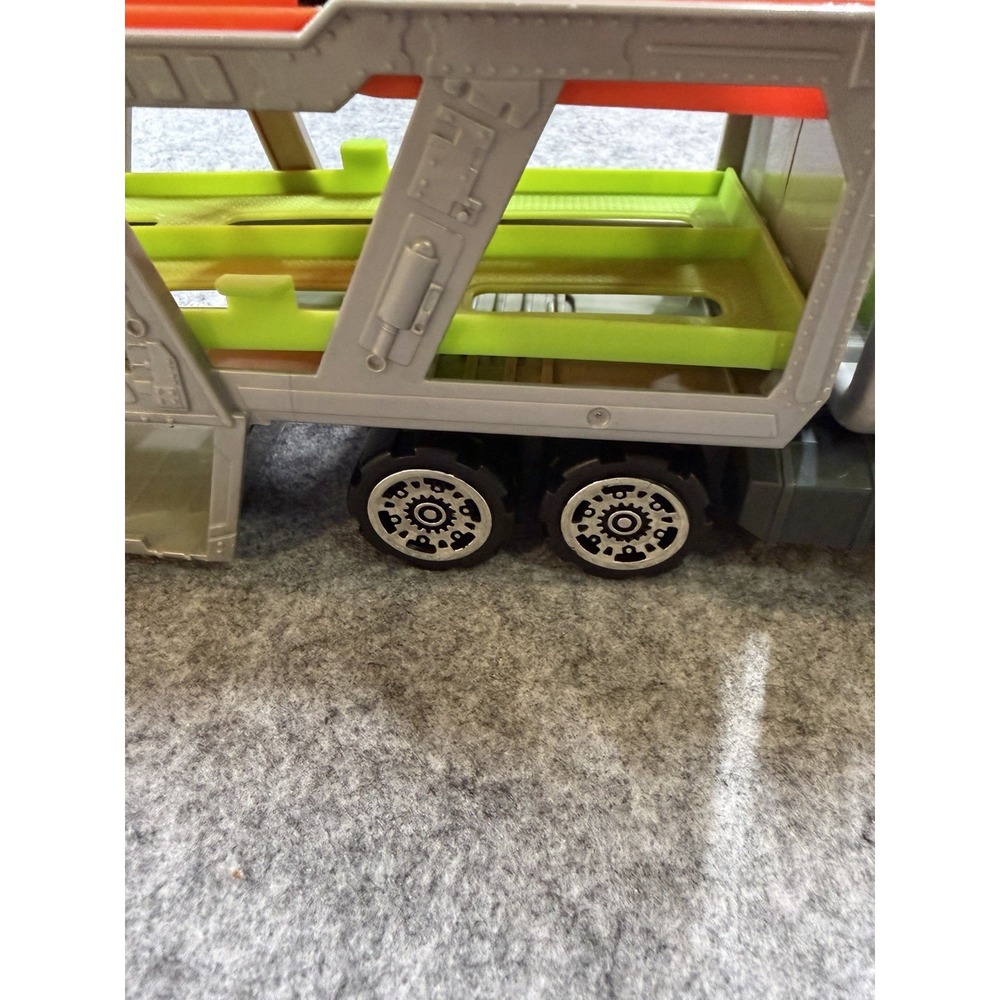 Matchbox Car Transporter Carrier Truck Multi Level Ramp Vehicle Storage Toy - Picture 8 of 10